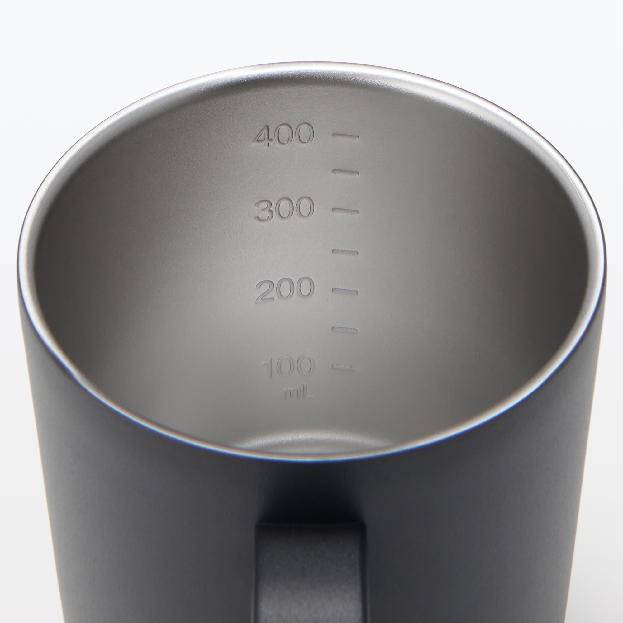 目盛り付き　保温保冷　蓋付きマグカップ