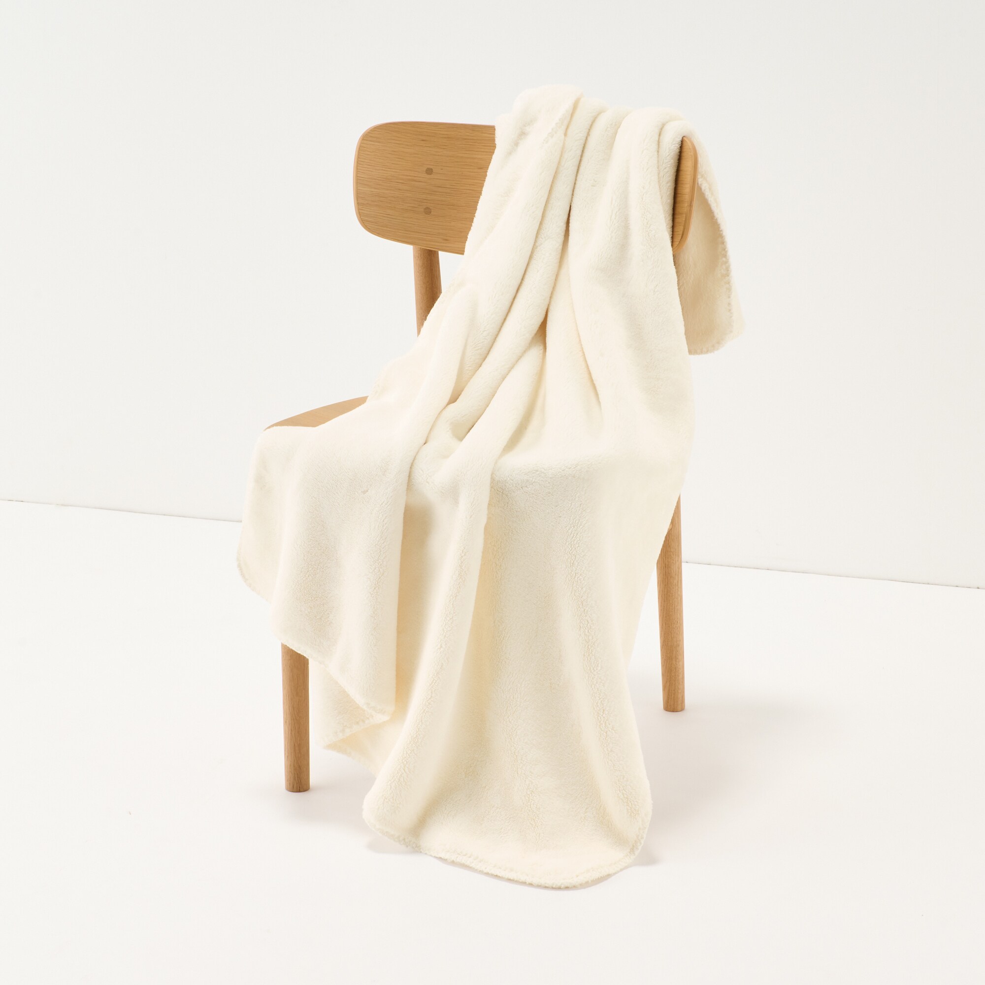 再生ポリエステル　あたたかファイバー厚手ハーフケット