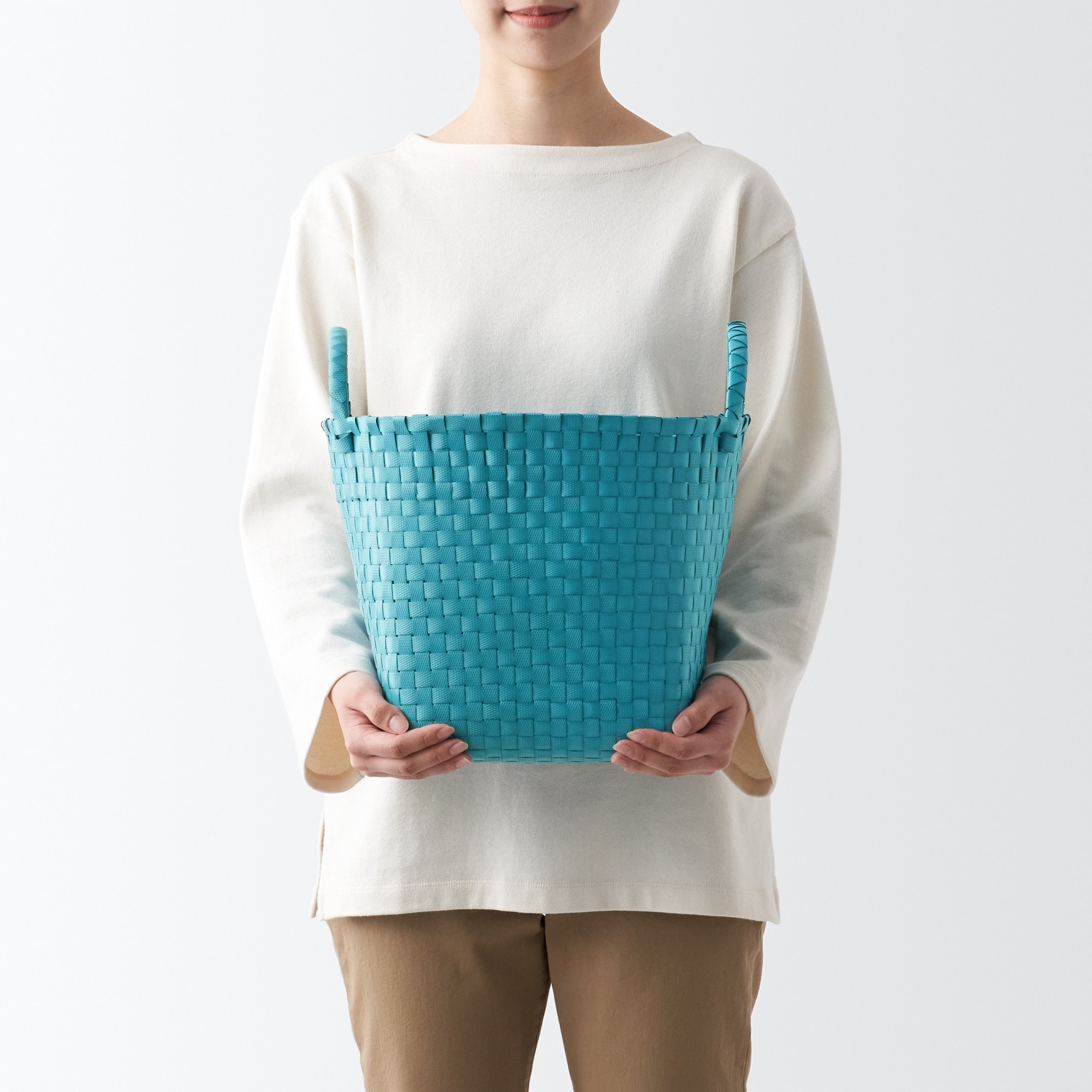 再生ポリプロピレン入り　梱包用バンド　手編みバスケット　中　ブルー