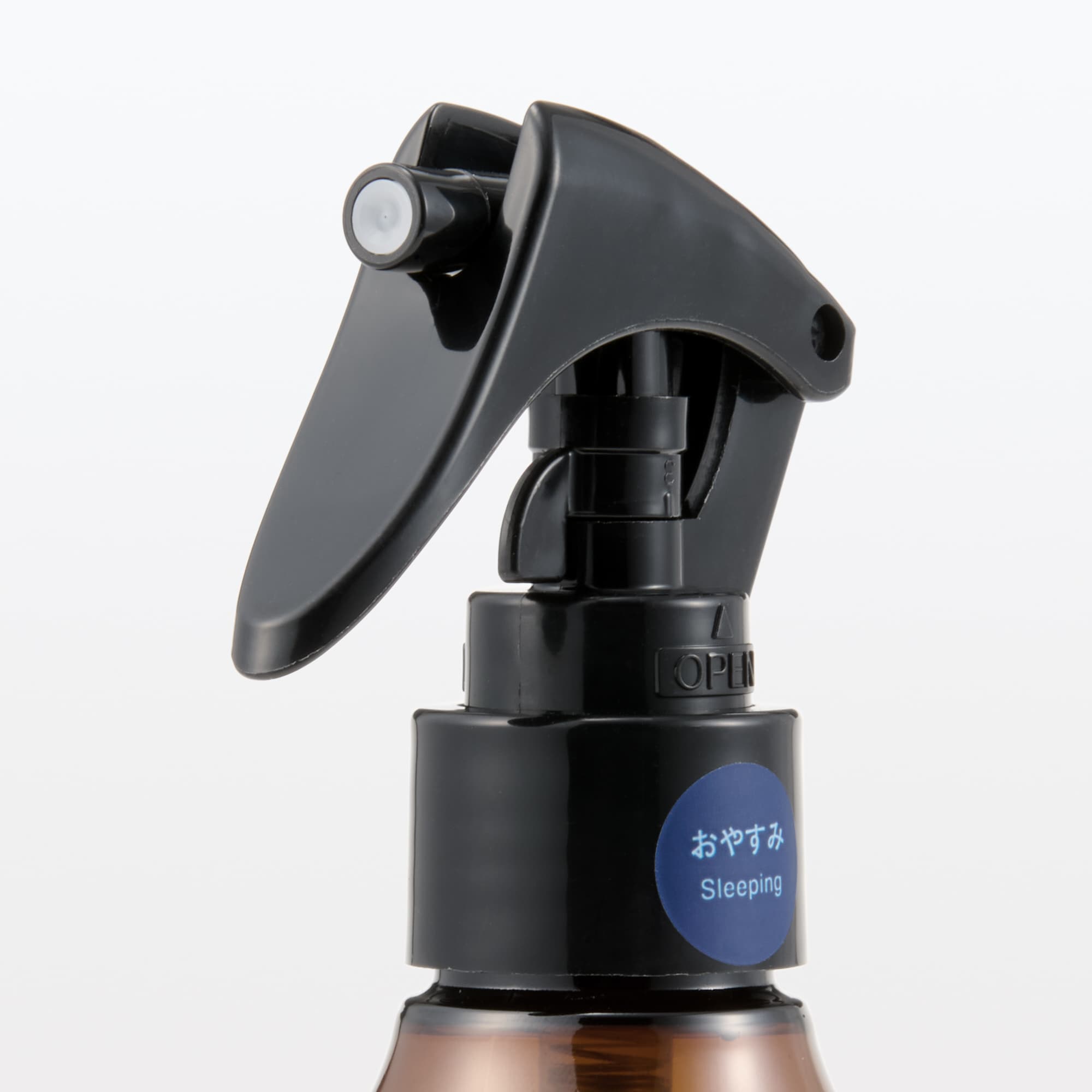 ルームフレグランススプレー　おやすみブレンド