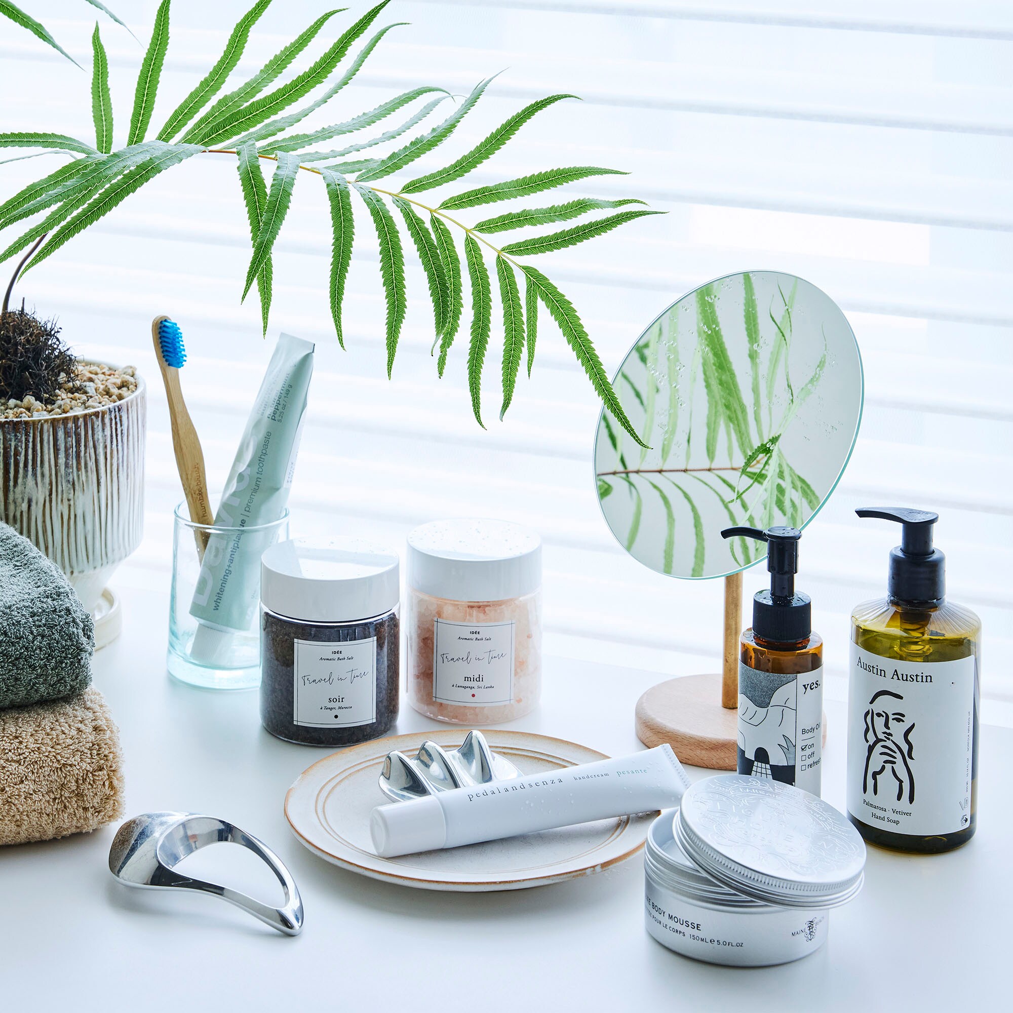 ［ＩＤＥＥ］アロマティックピンクバスソルト　Ｌｕｎｕｇａｎｇａ　２７０ｇ