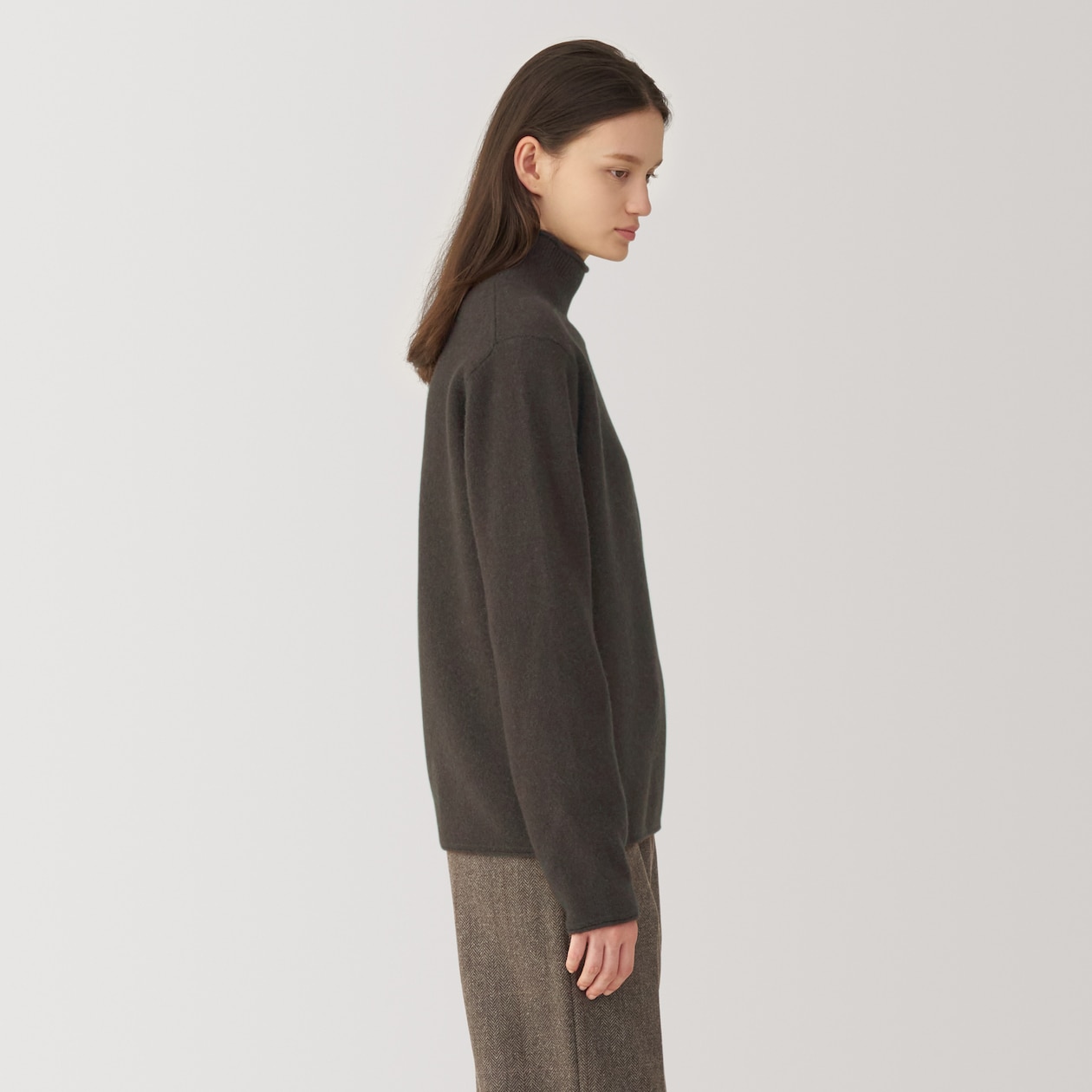 婦人　ヤク混タートルネックセーター