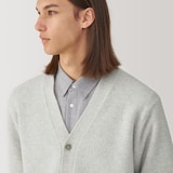 紳士　縮絨ウールＶネックカーディガン