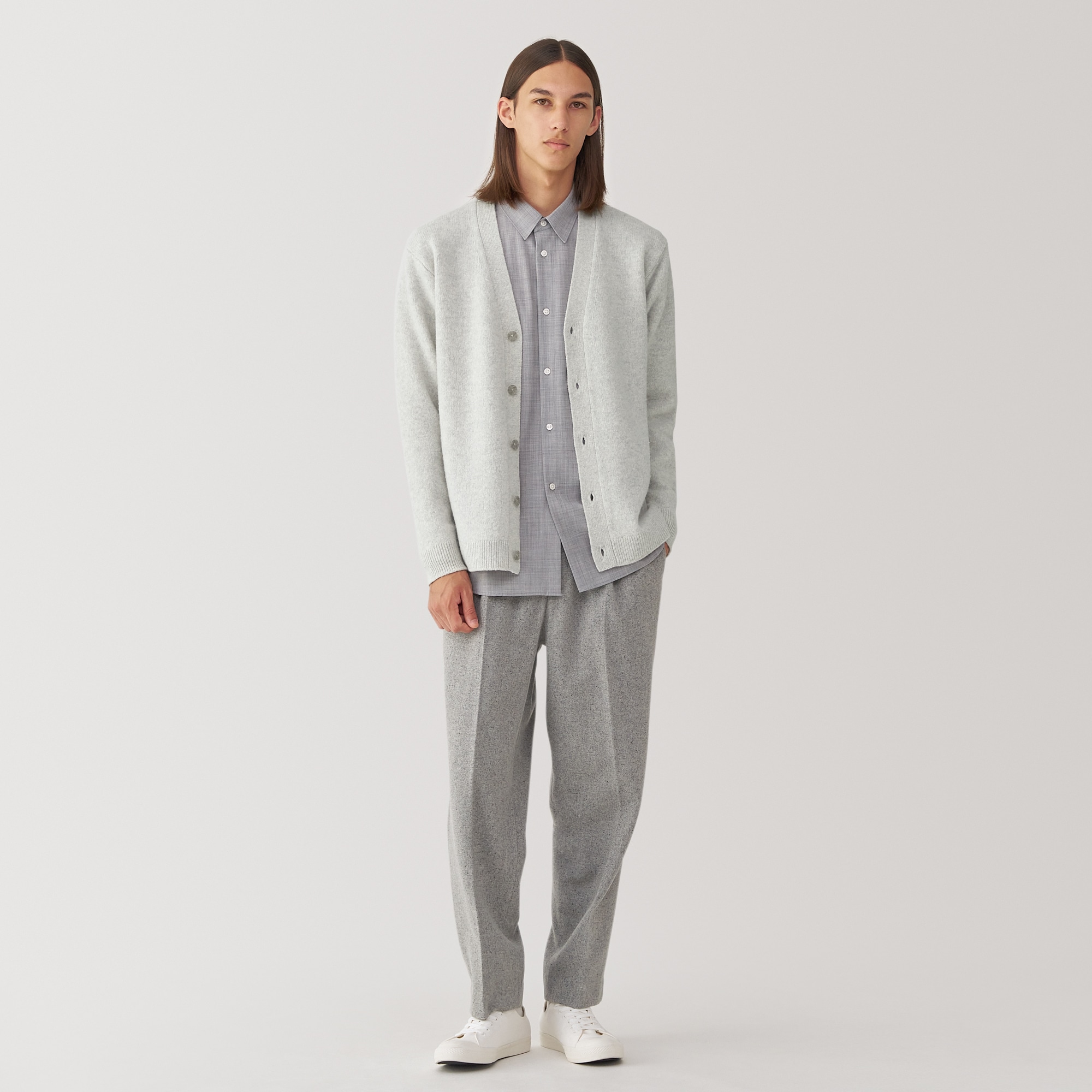 紳士　縮絨ウールＶネックカーディガン