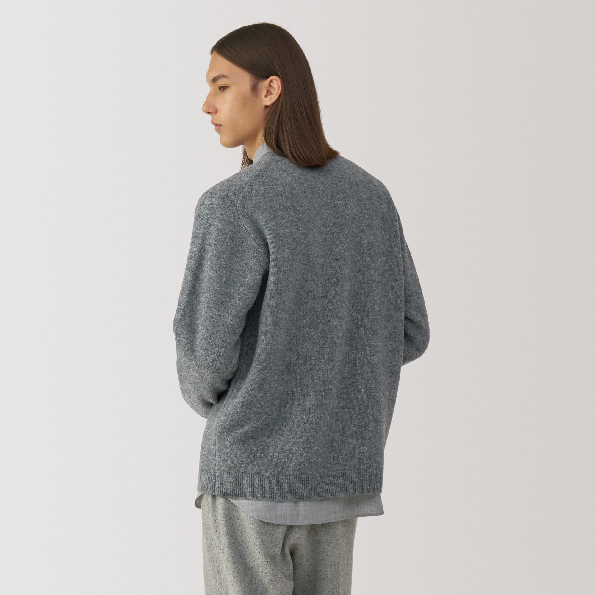 紳士　縮絨ウールＶネックカーディガン