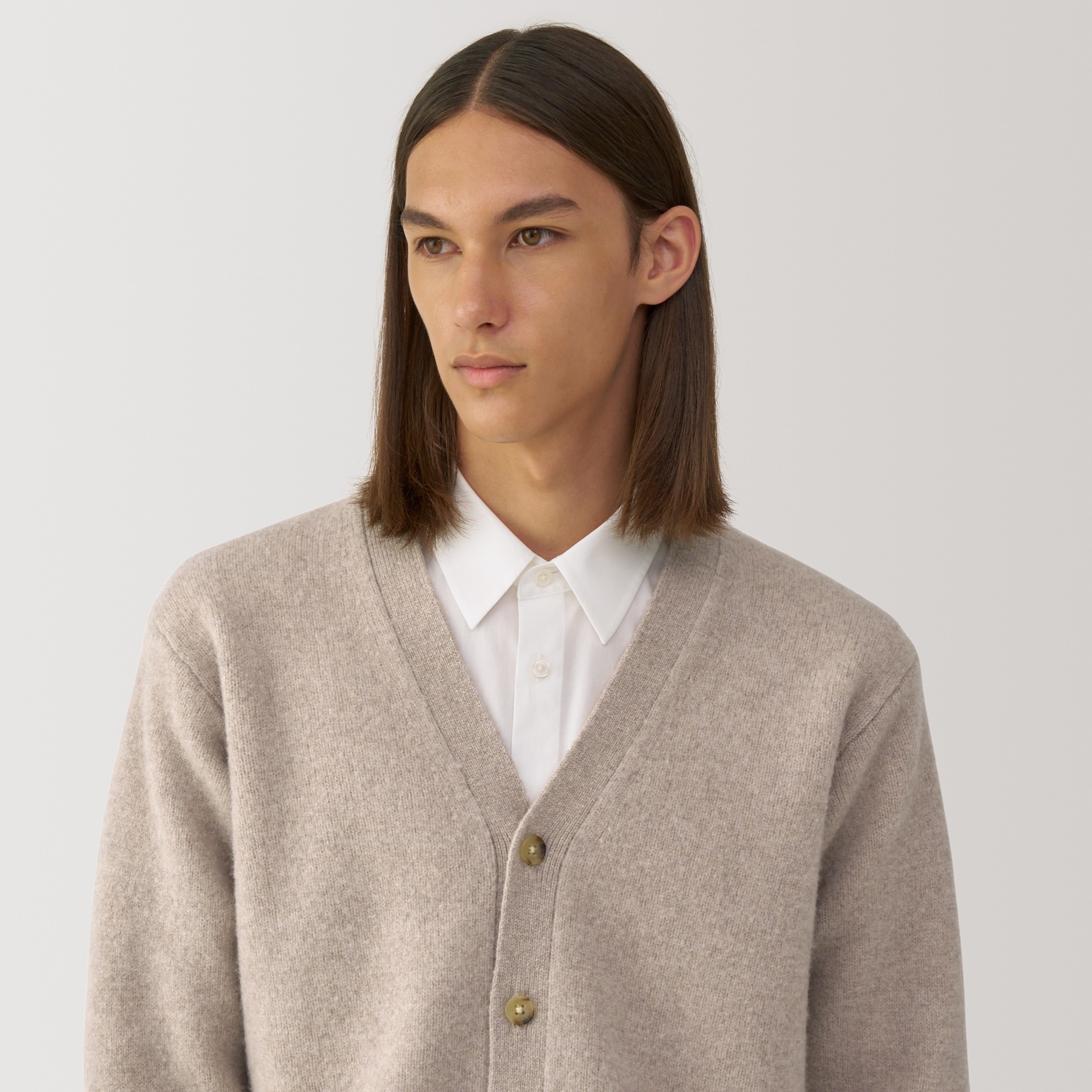 紳士　縮絨ウールＶネックカーディガン