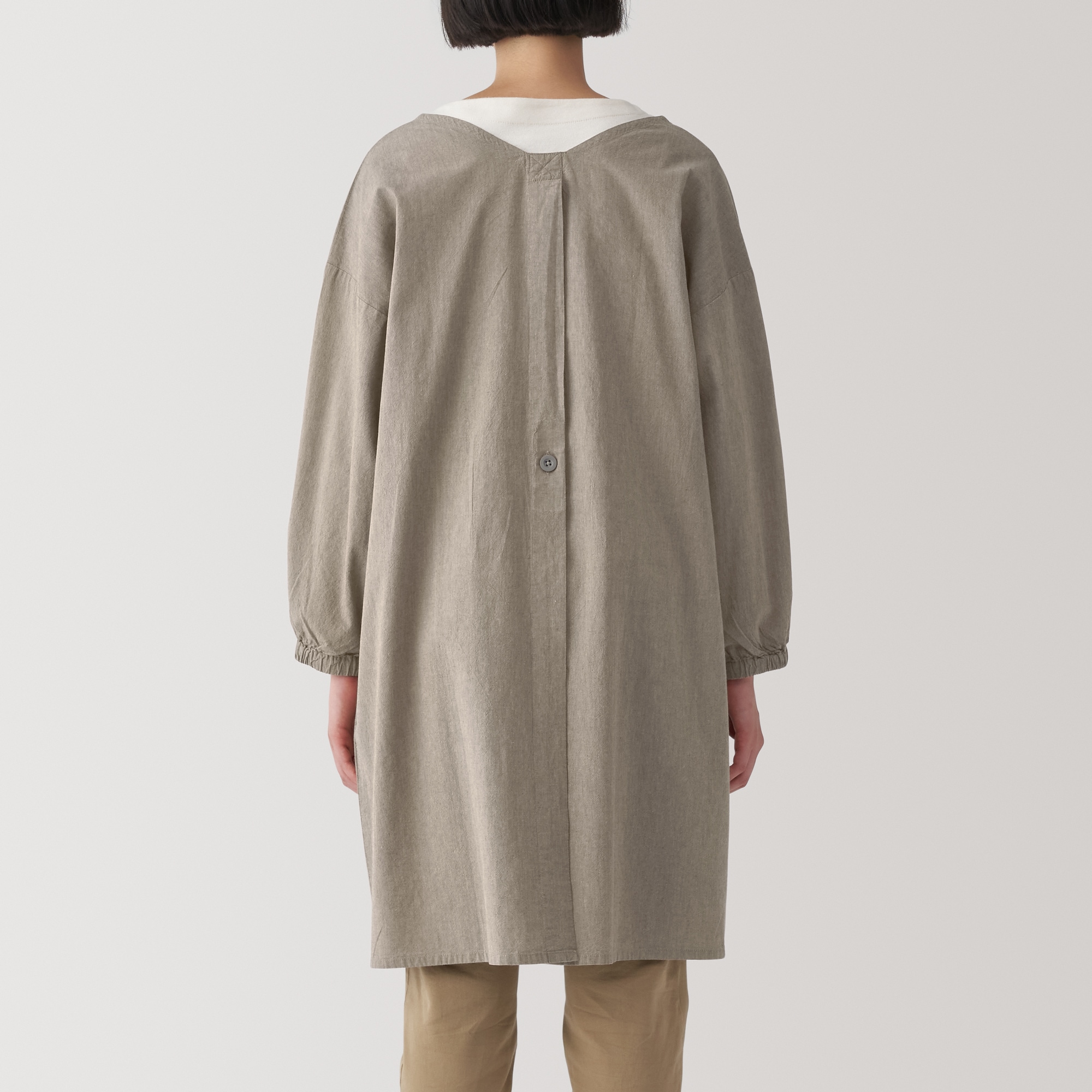 着脱しやすい　割烹着