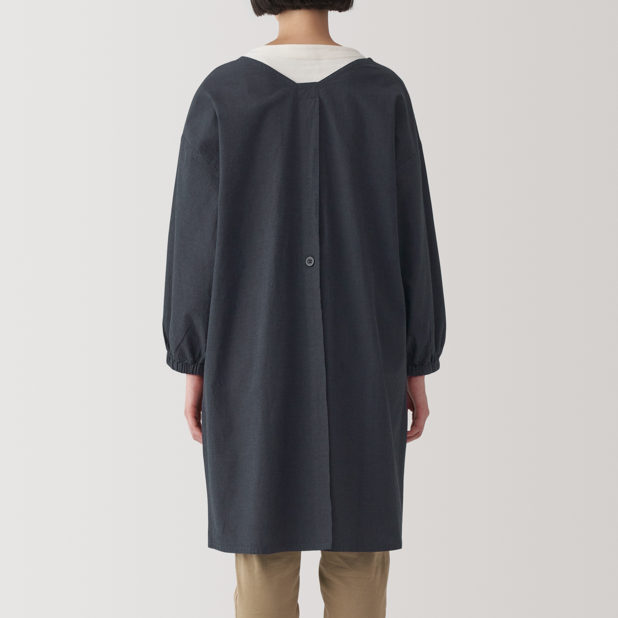 着脱しやすい　割烹着