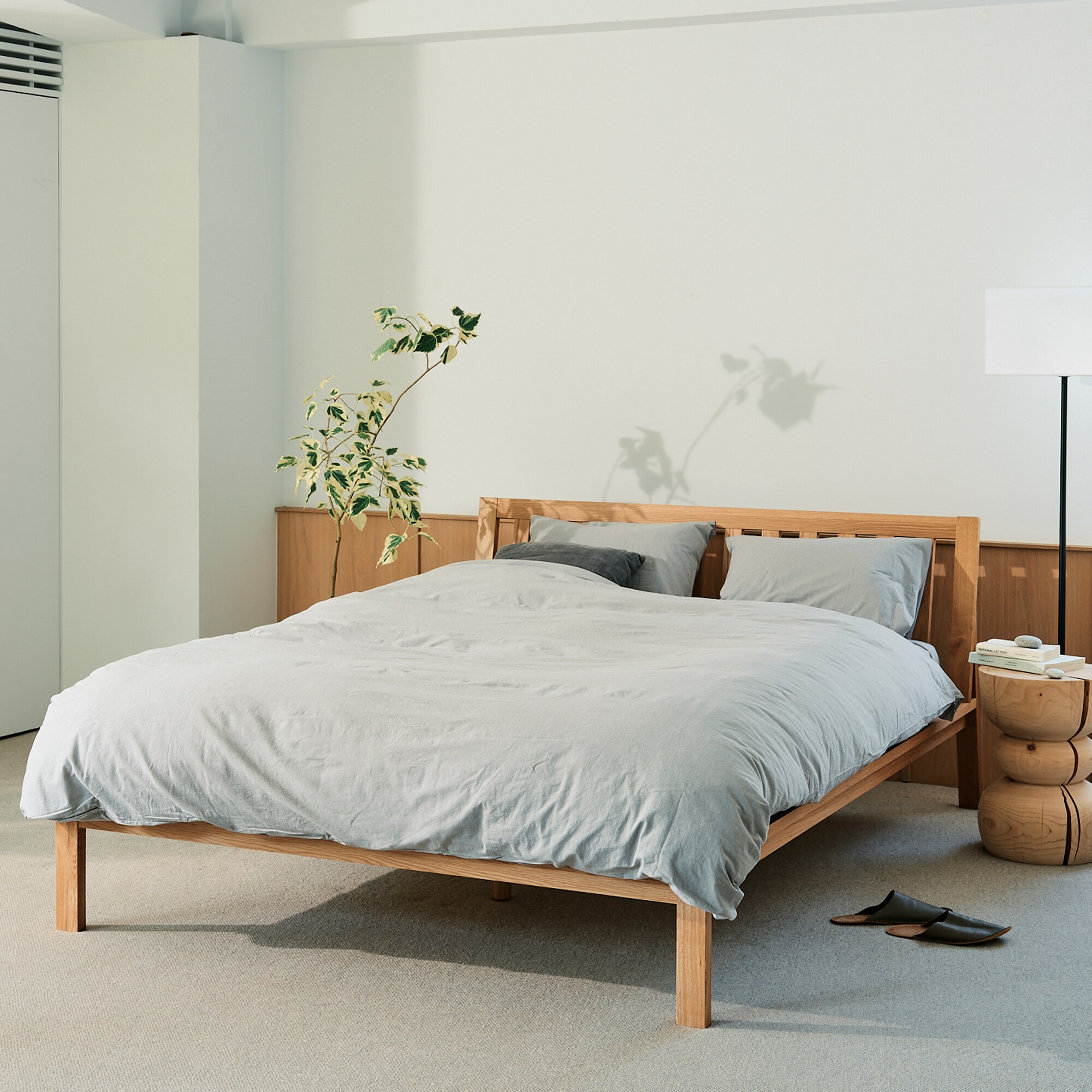 MUJI　無印良品　木製ベッド　オーク材突板　ダブル　すのこベッド　引越　新居 もたれかかれる木製ベッド オーク材突板 ダブル | 無印良品