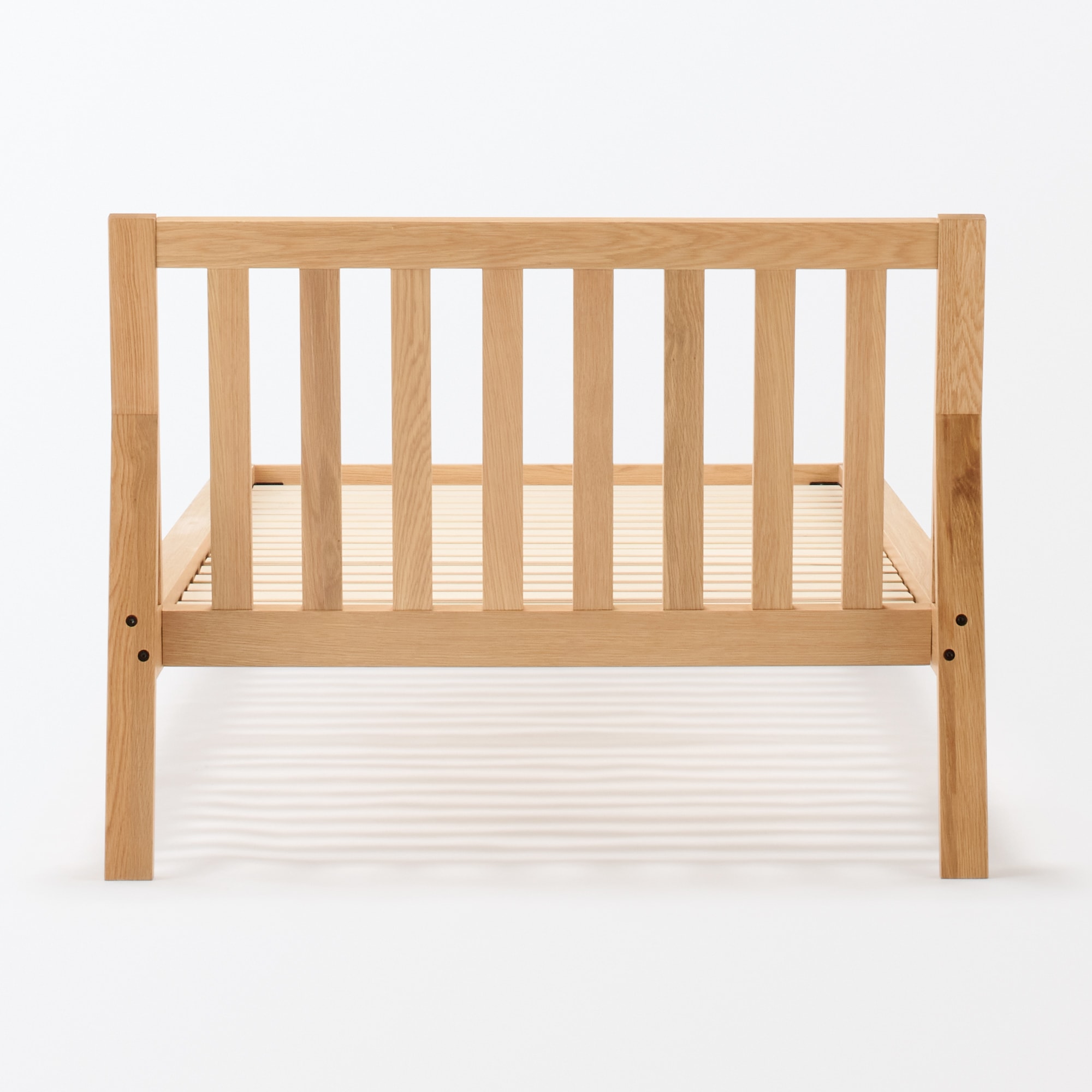 もたれかかれる木製ベッド　オーク材突板　シングル