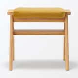 再生ポリエステル混　木製スタッキングスツール　マスタード