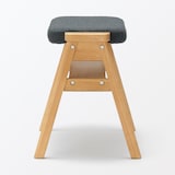 再生ポリエステル混　木製スタッキングスツール　チャコール