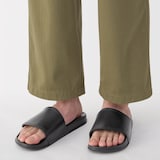 一体成型　足なりサンダル