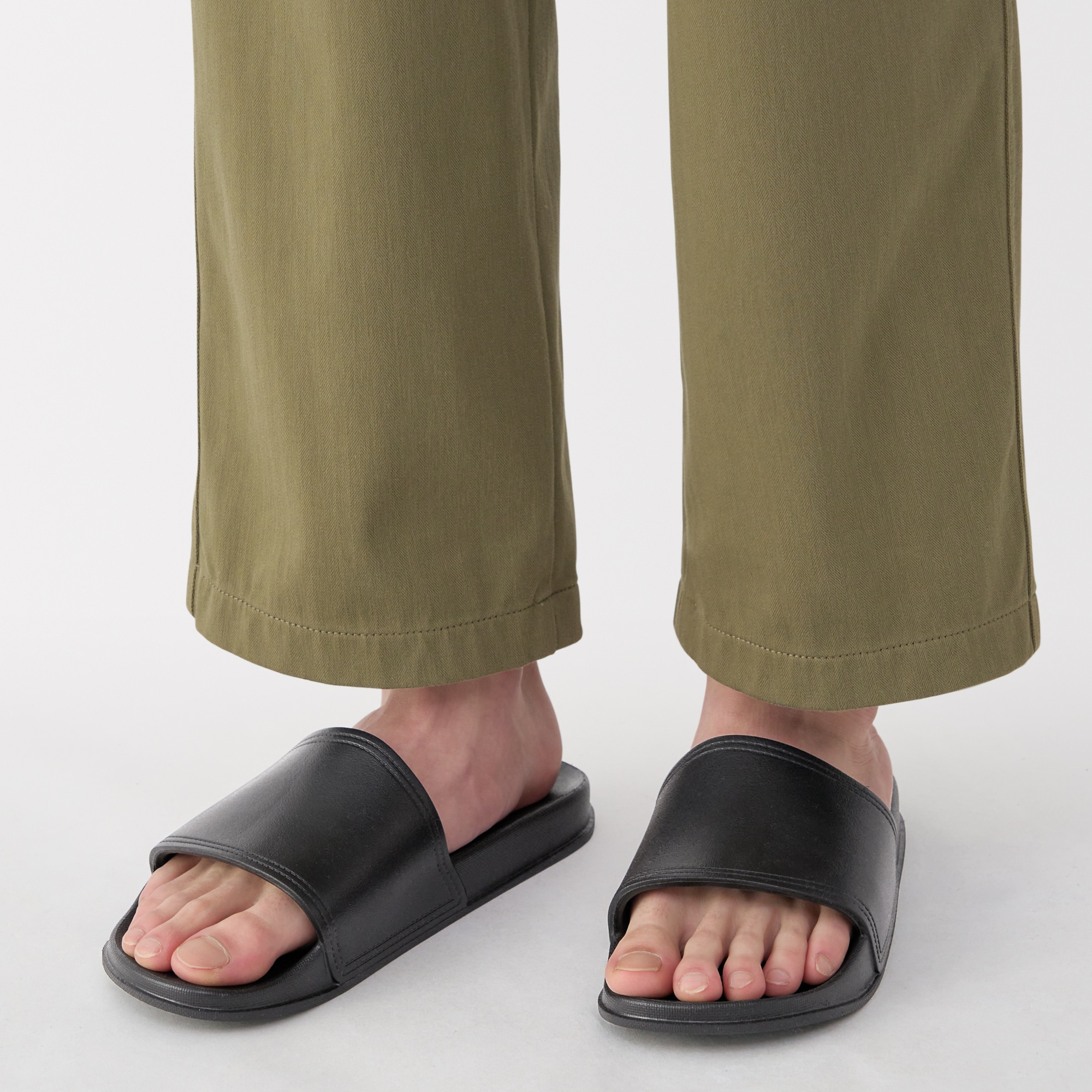 一体成型　足なりサンダル