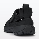 スニーカーサンダル