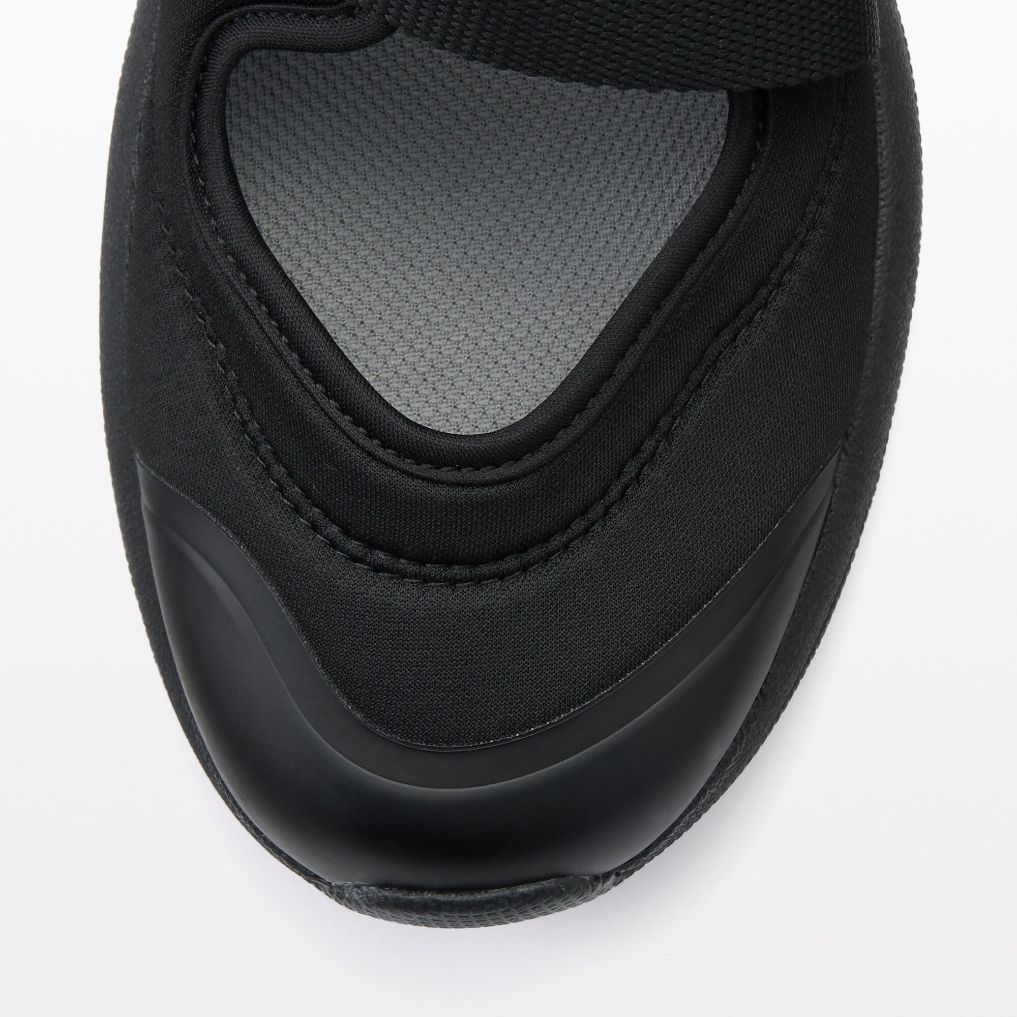 スニーカーサンダル