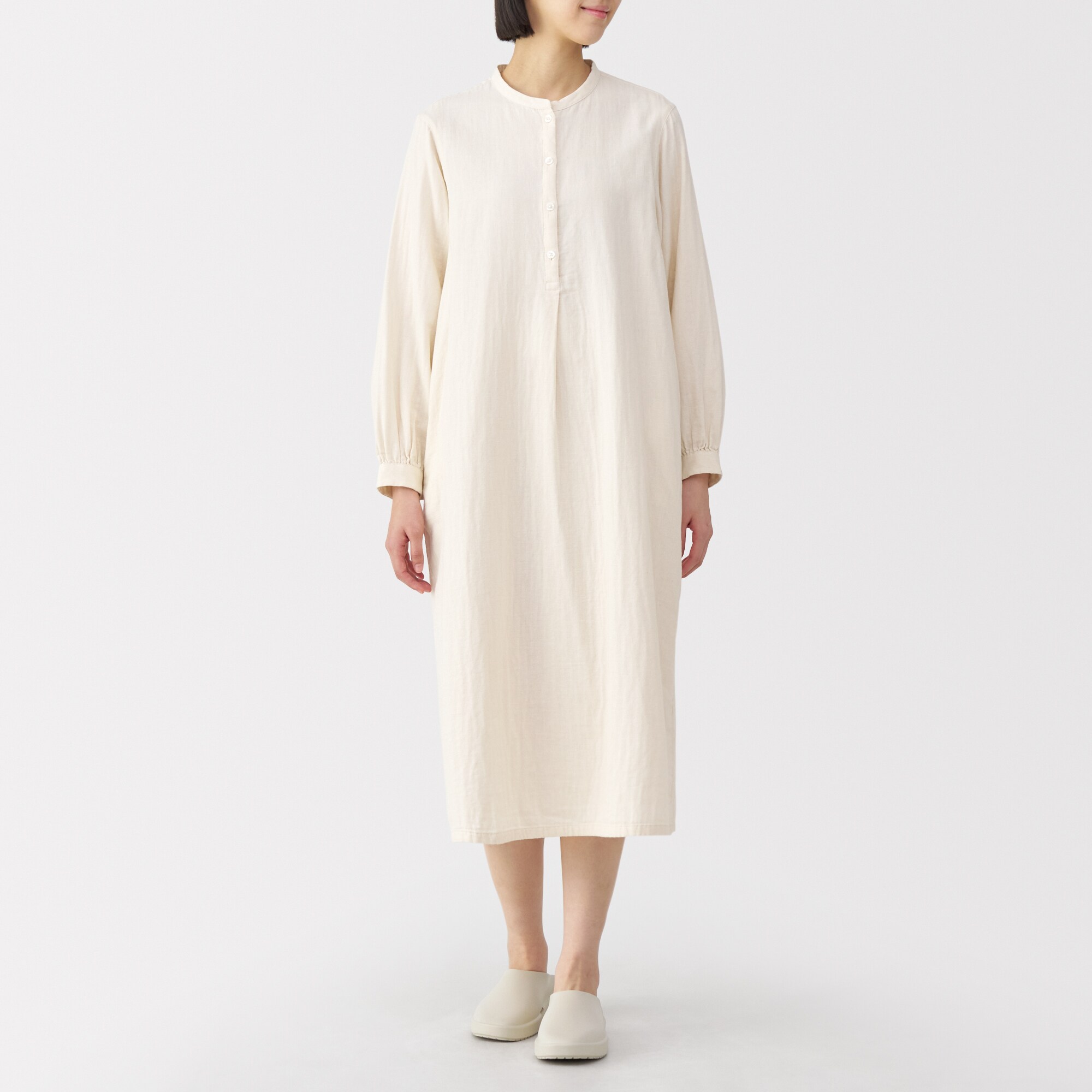 一体成型　サボサンダル