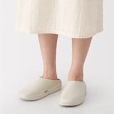 一体成型　サボサンダル