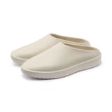 一体成型　サボサンダル