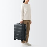 バーを自由に調節できる　ハードキャリーケース（３６Ｌ）