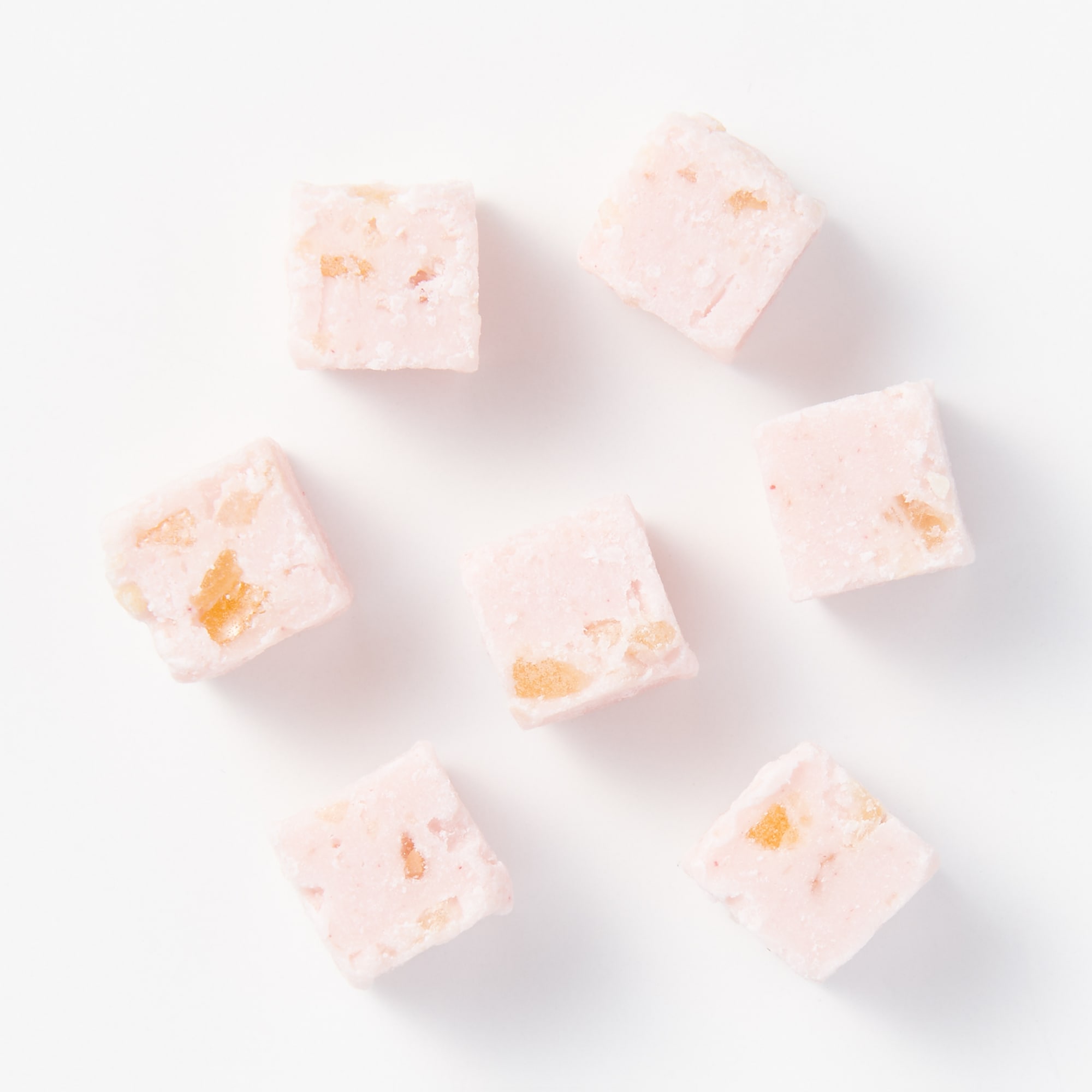 はじけるキャンディ入りチョコ　いちご味