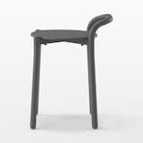 中でも外でも使える　アルミスツール