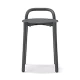 中でも外でも使える　アルミスツール