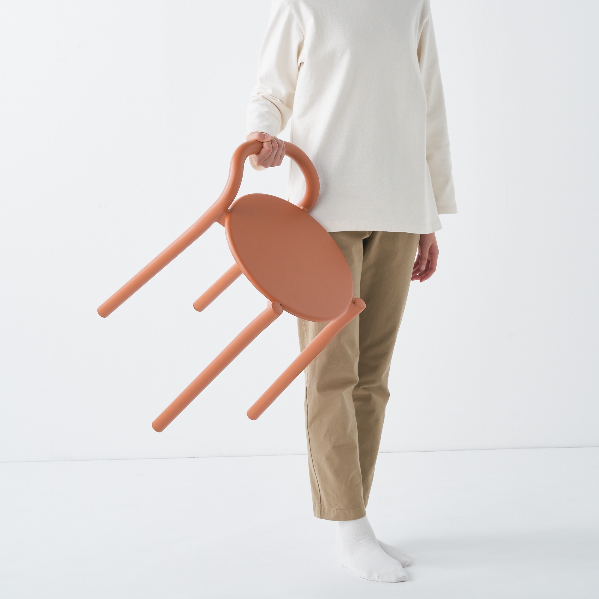 中でも外でも使える アルミスツール | 無印良品