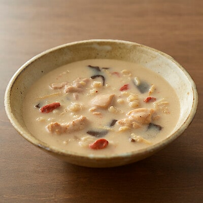 【季節限定】【レンジ可能】養生スープ　鶏肉とクコの実の生姜スープ　１６０ｇ（１人前）