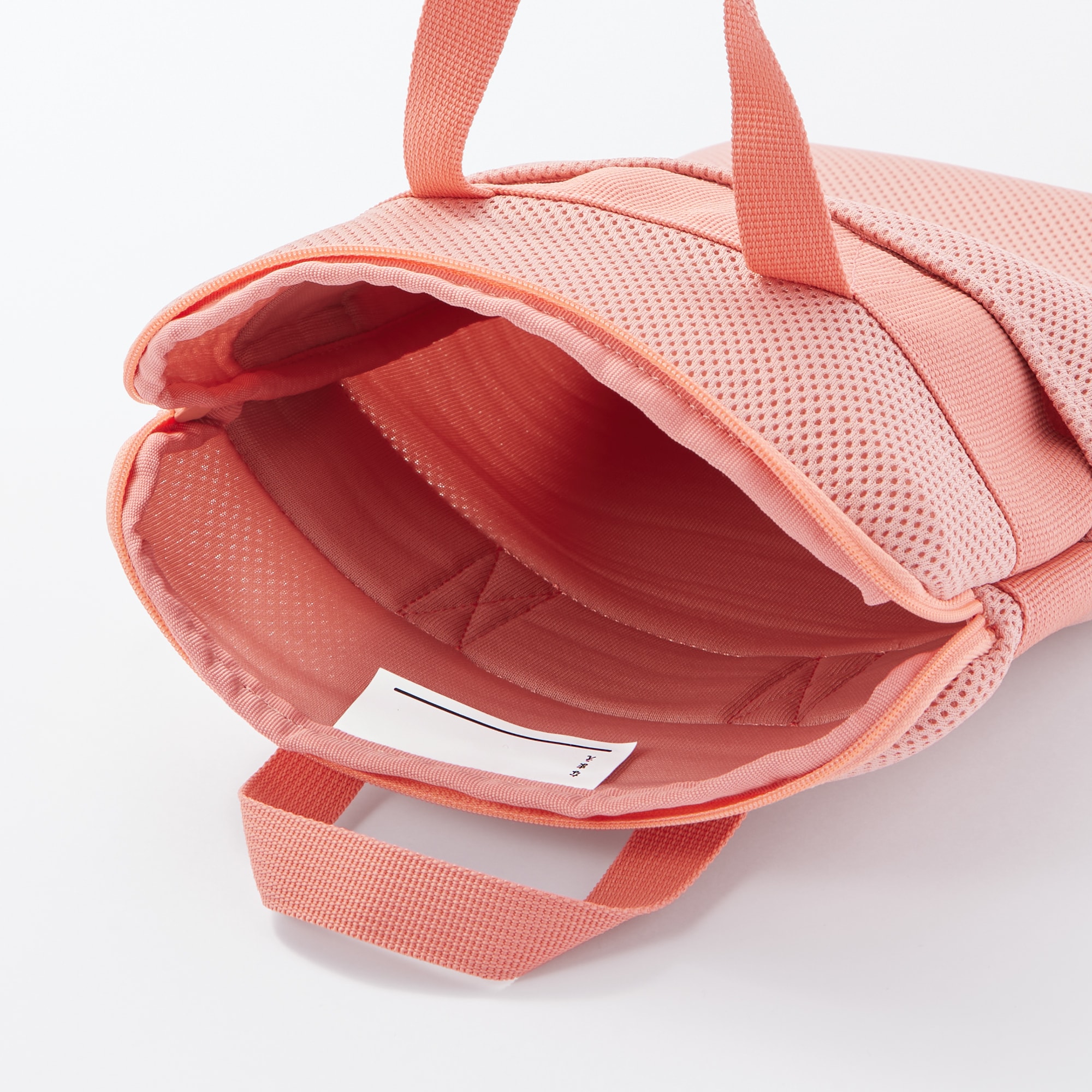 ポリエステル　縦型クッションタブレットケース