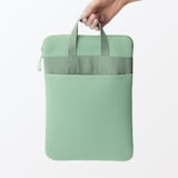 ポリエステル　縦型クッションタブレットケース