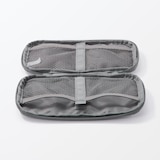 ポケット数が変えられる　ガジェットポーチ　スリム