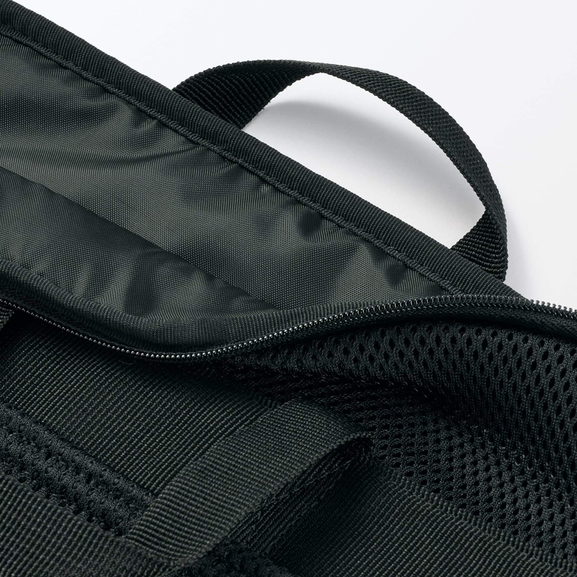 ポリエステル　縦型クッションパソコンケース