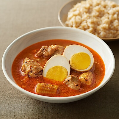 【４辛】	素材を生かした　２０種スパイスとチキンのスープカレー