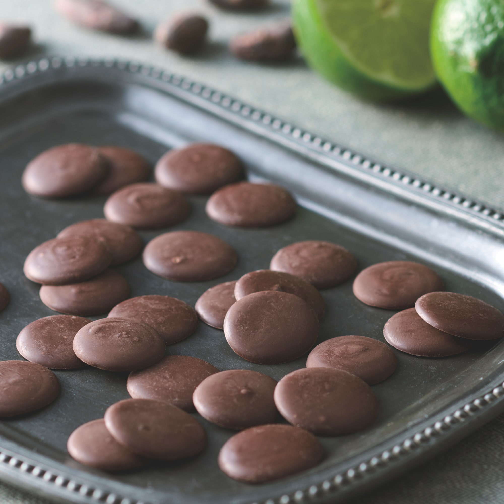 ライム発酵のカカオを生かした　チョコレート