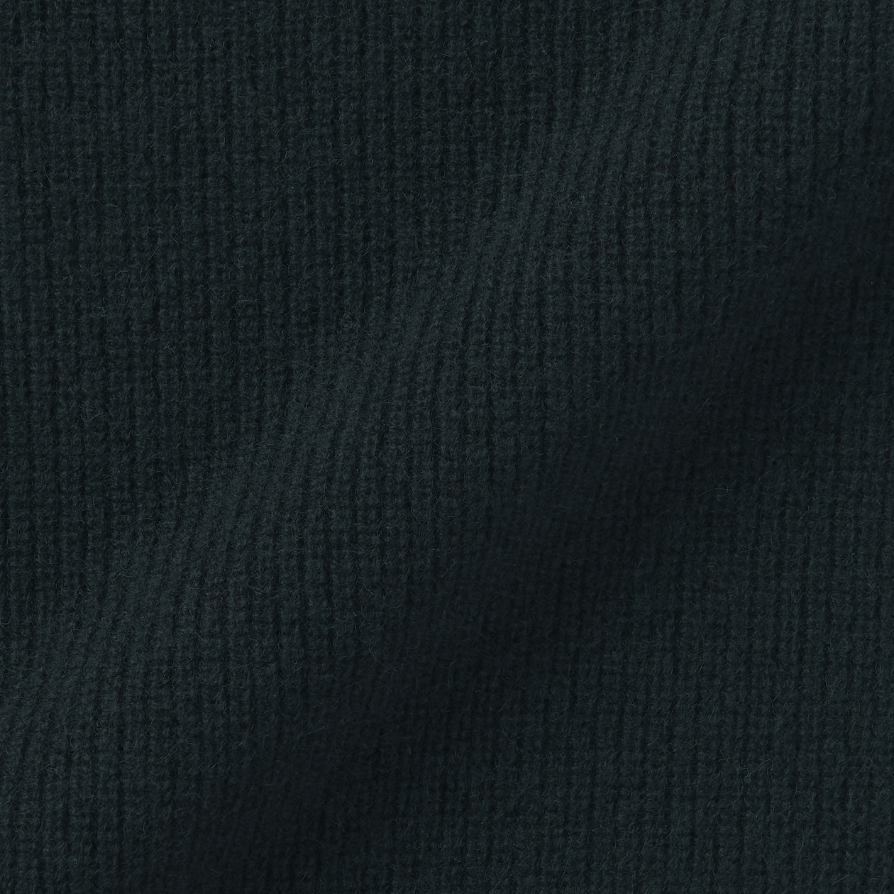 紳士　自然の色を活かして染色した　ヤククルーネックセーター