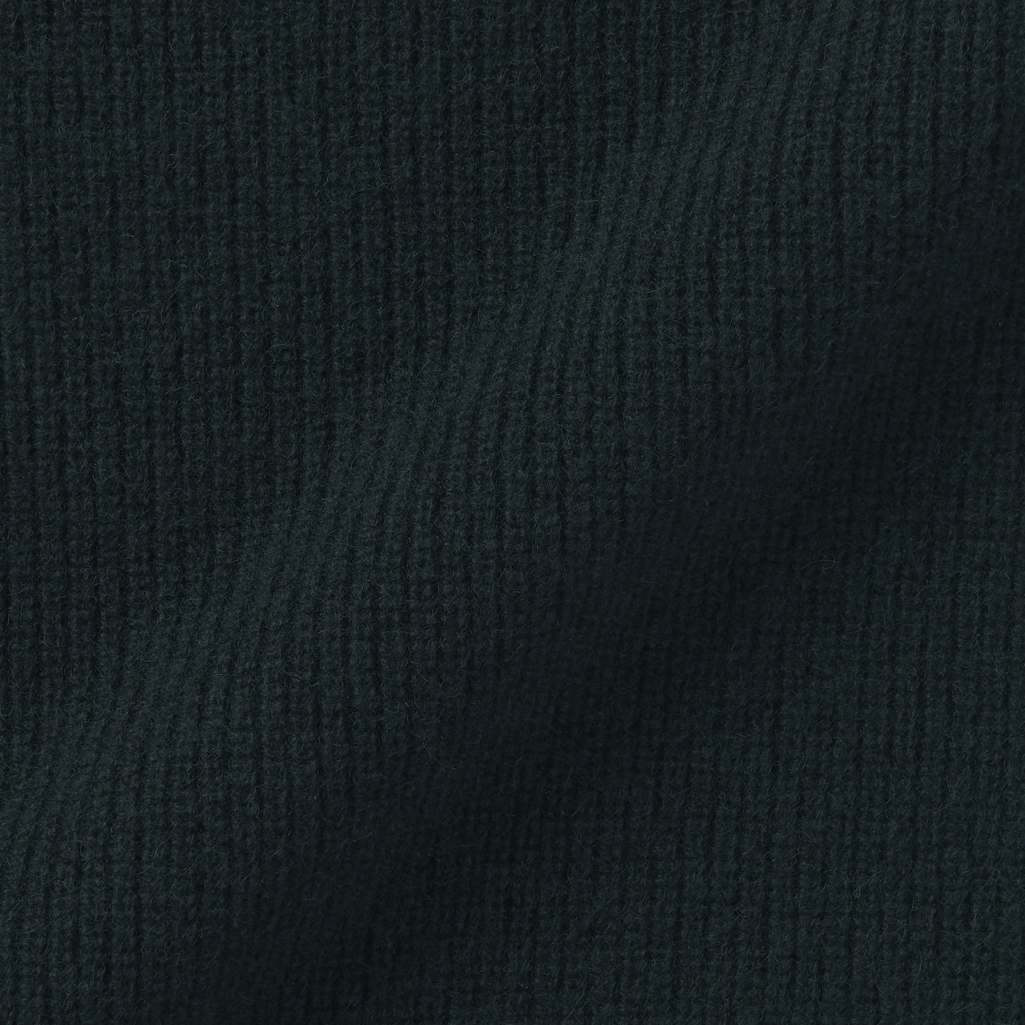 紳士　自然の色を活かして染色した　ヤククルーネックセーター