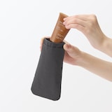 リンクルナイロン　片手で開くフラットポーチ