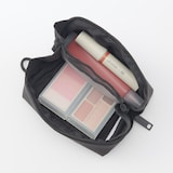 リンクルナイロン　大きく開くポーチ