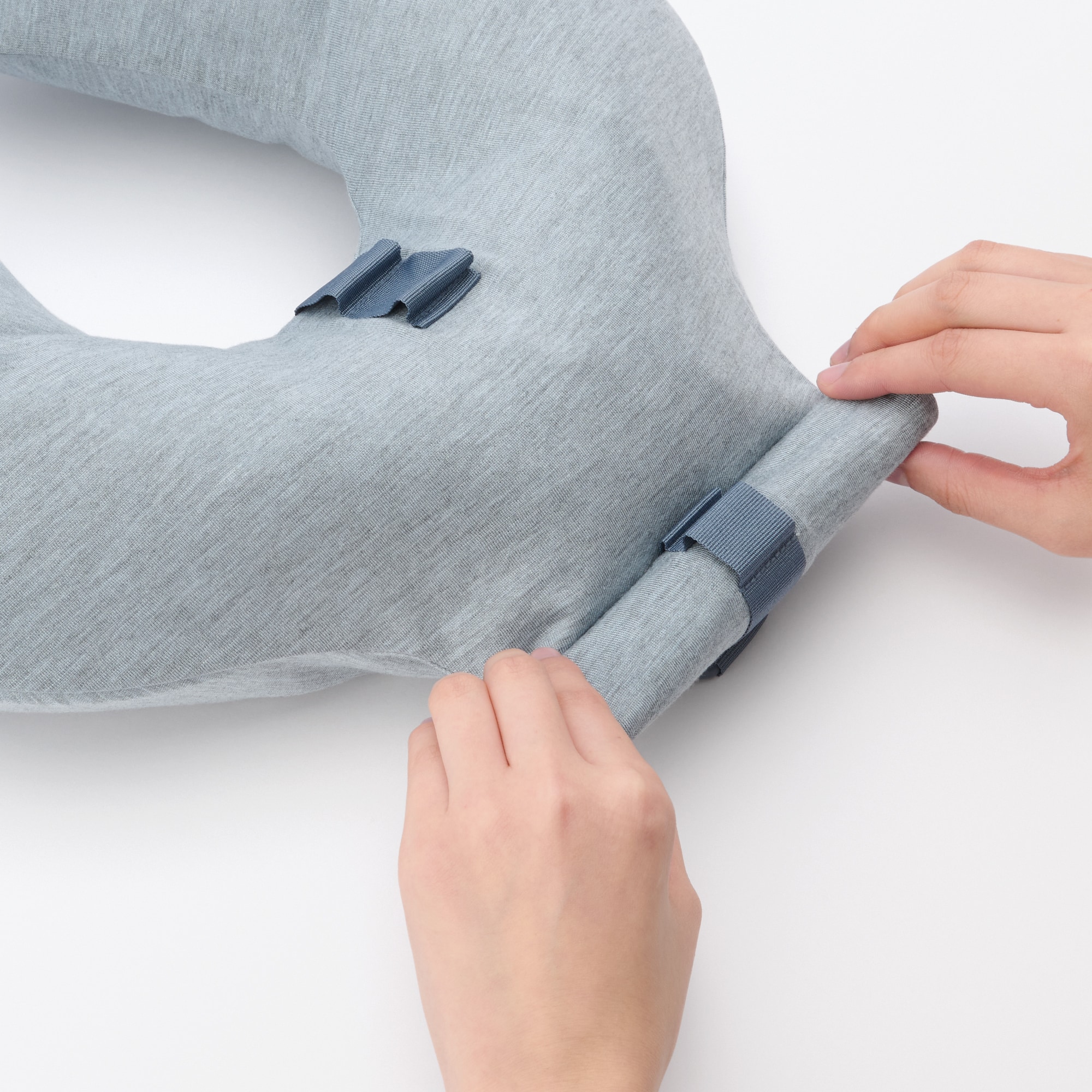 ふうっとふくらむネッククッション