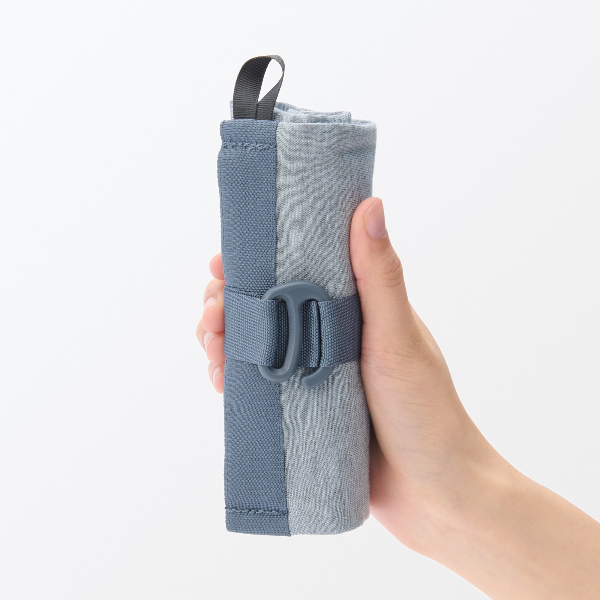 ふうっとふくらむネッククッション | 無印良品