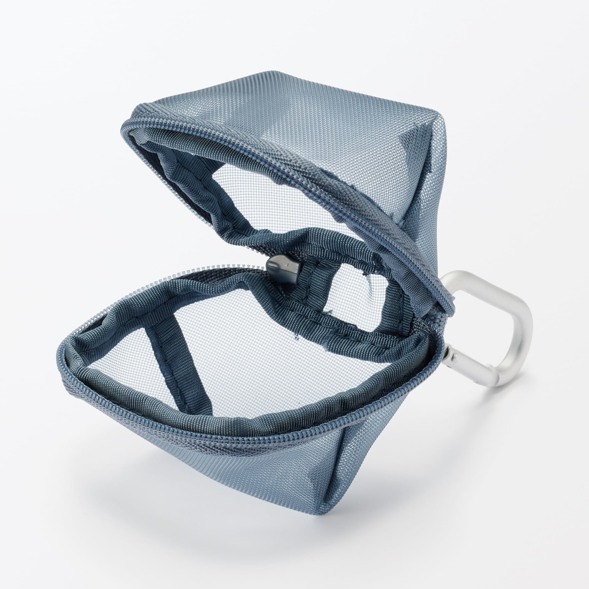 ナイロンメッシュ　コンパクトポーチ