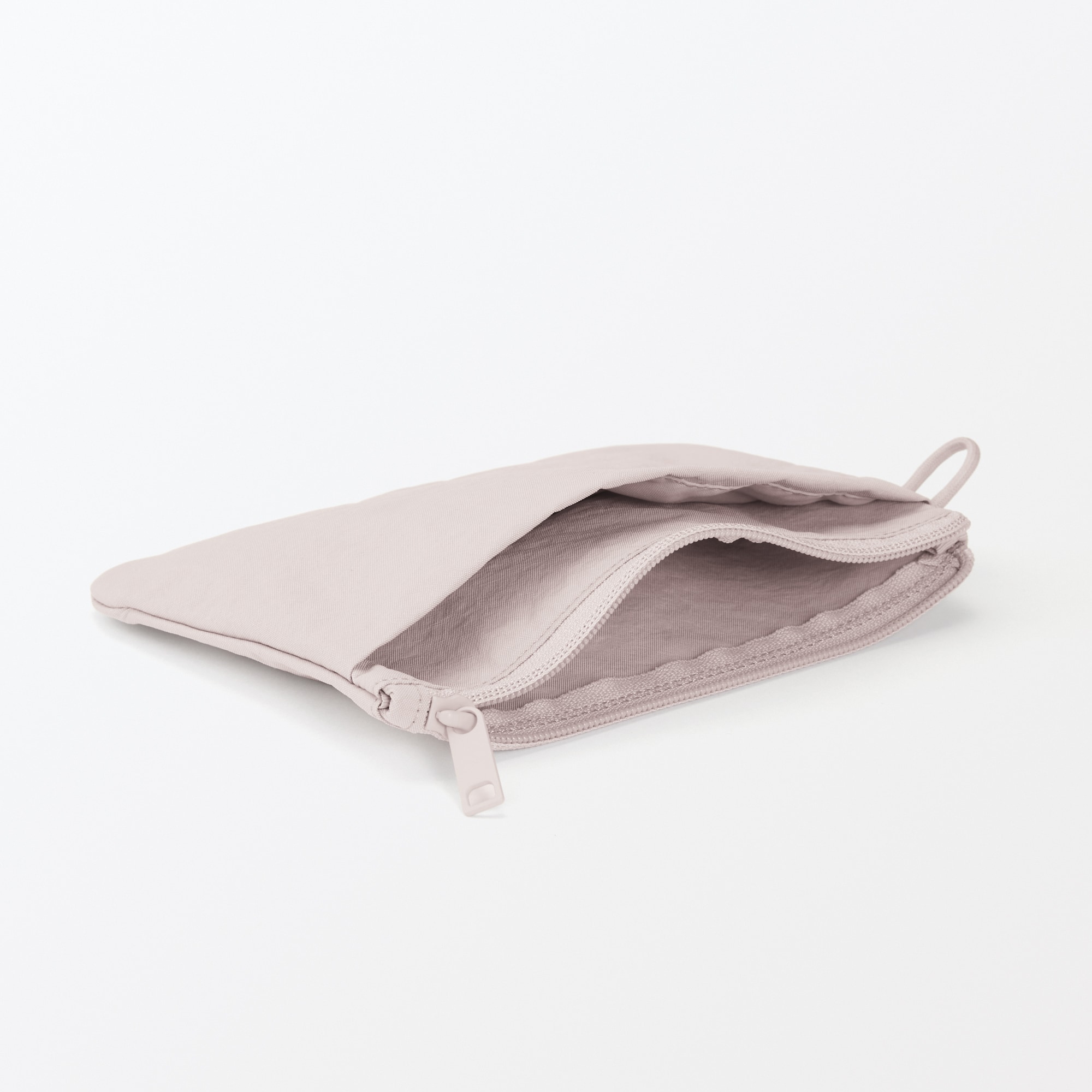 リンクルナイロン　フラットポーチ