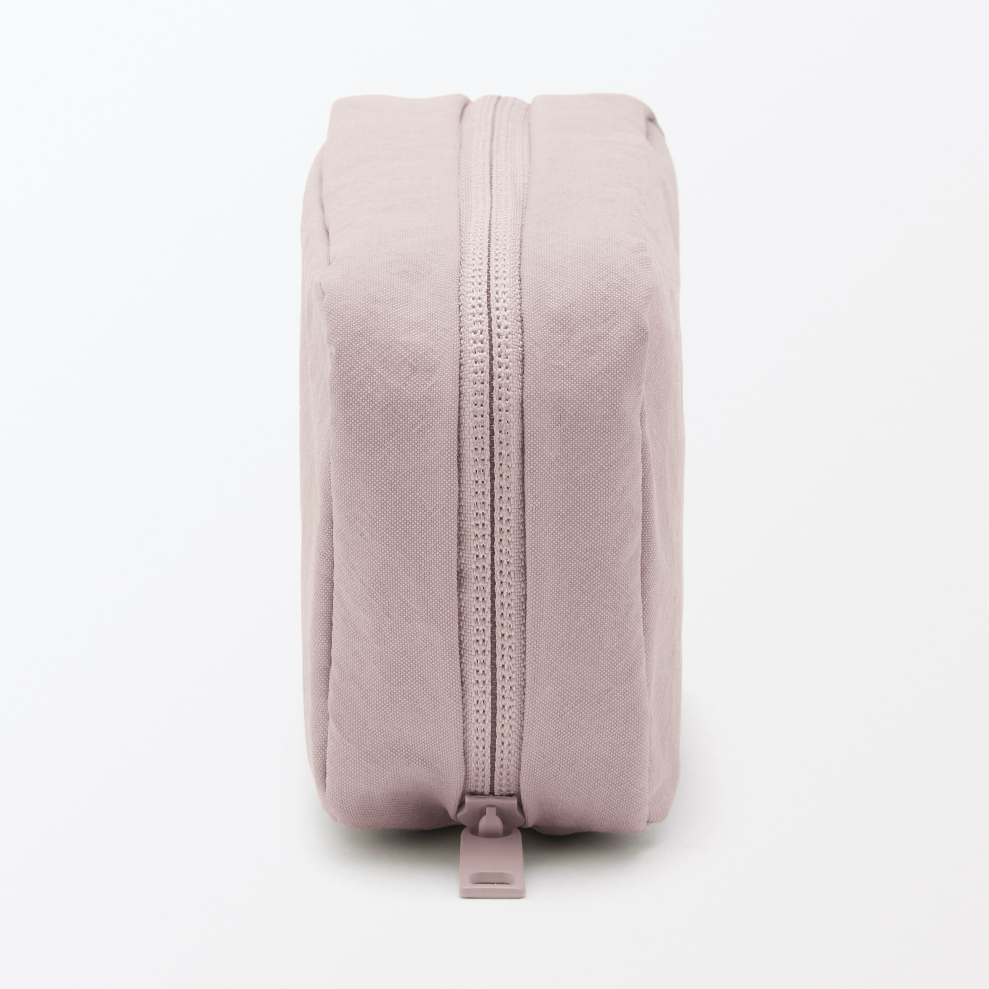 リンクルナイロン　大きく開くポーチ