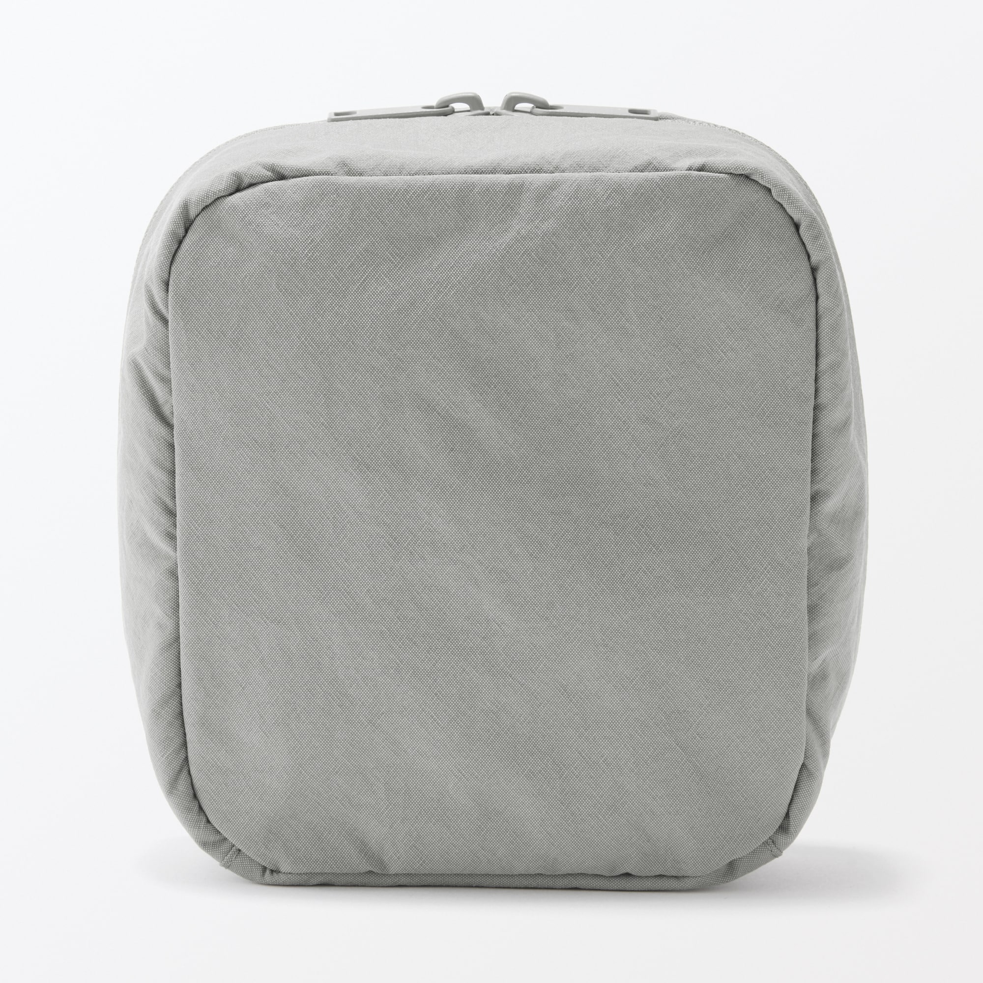 リンクルナイロン　大きく開くスクエアポーチ