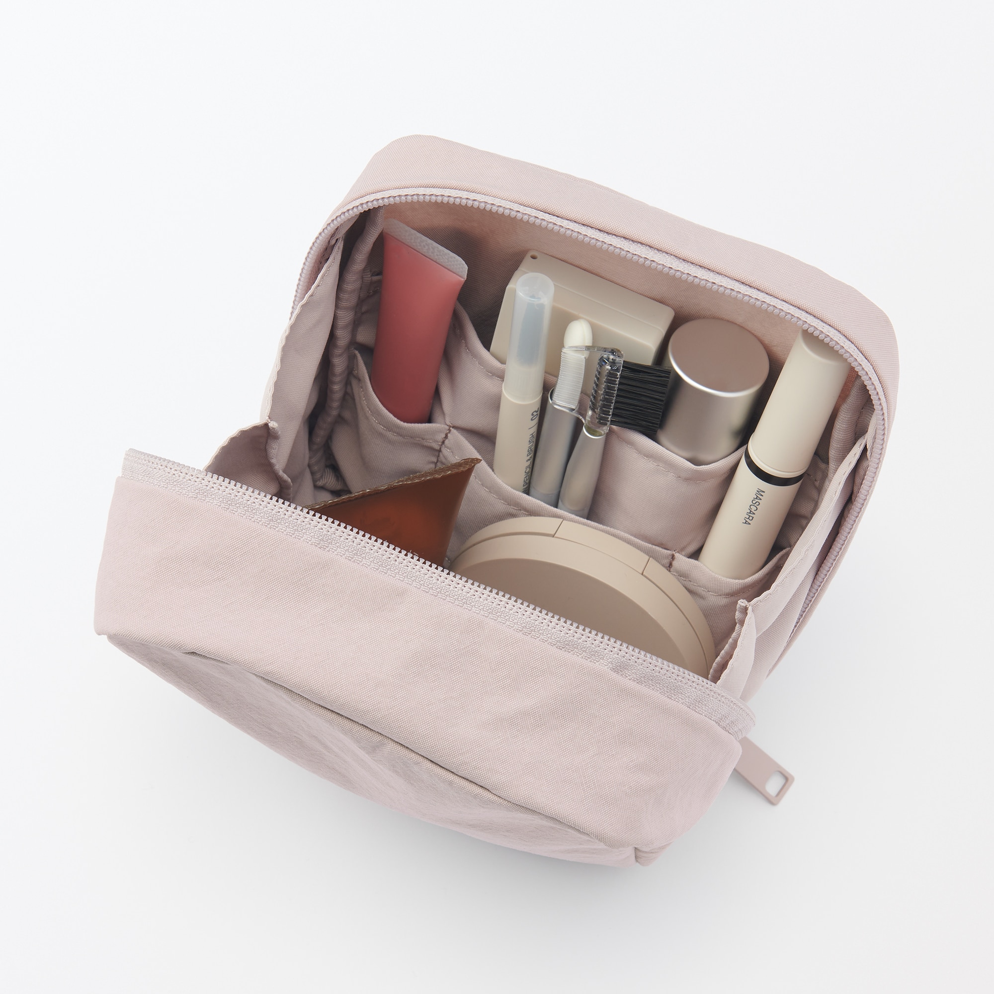 リンクルナイロン　大きく開くスクエアポーチ