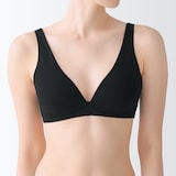 婦人　ノンワイヤープランジブラジャー