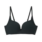 婦人　ノンワイヤー胸の形を整えるブラジャー