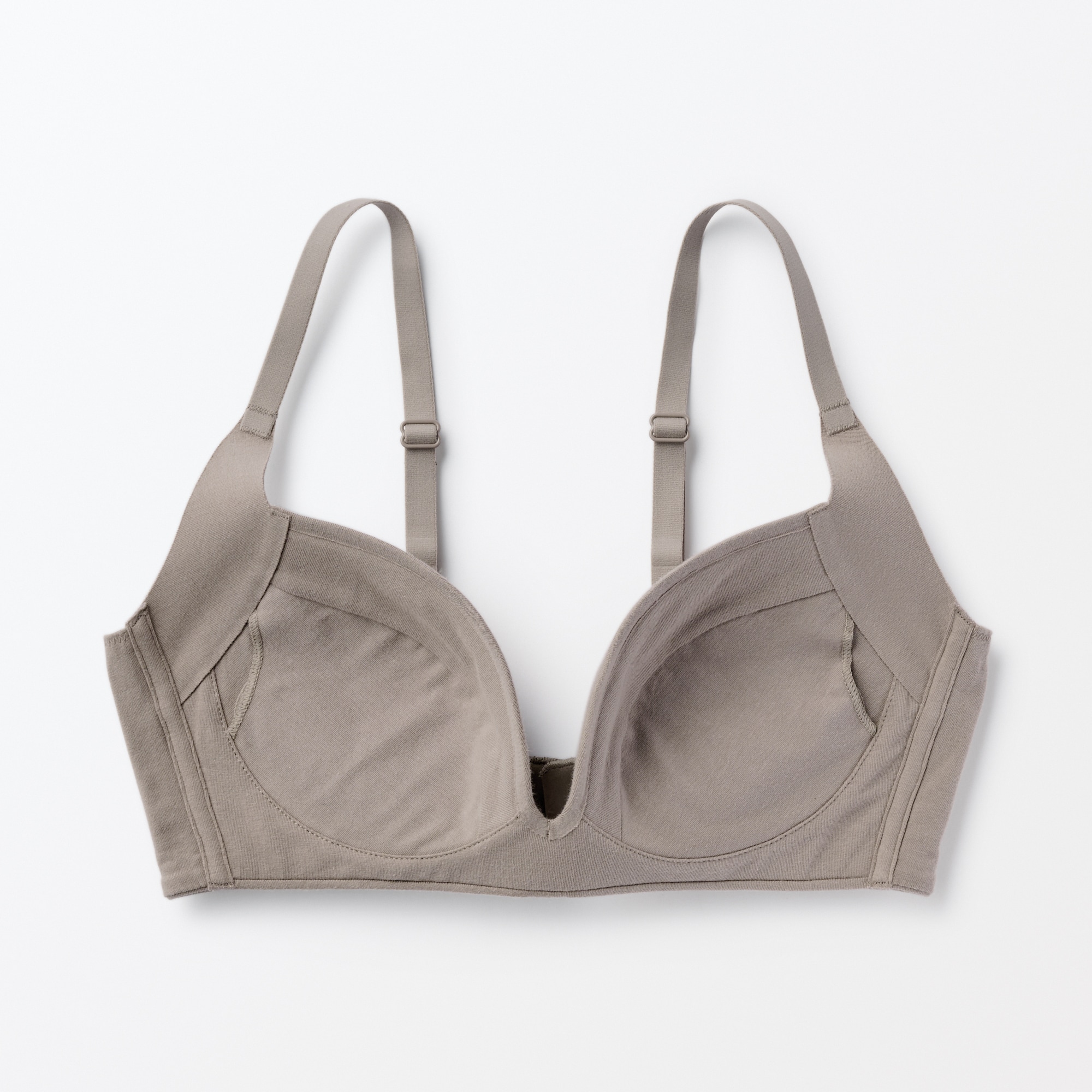 婦人　ノンワイヤー胸の形を整えるブラジャー　プラスサイズ