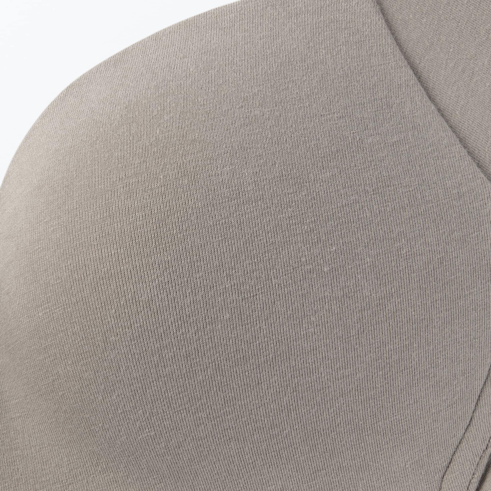 婦人　ノンワイヤー胸の形を整えるブラジャー　プラスサイズ